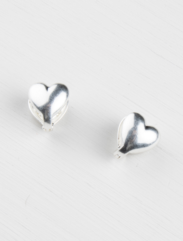 Olia - Silver Heart Earrings - Holly