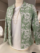Load image into Gallery viewer, Green Quilted Jacket

